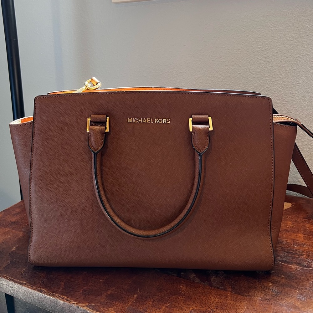 Michael Kors Medium Saffiano Leather satchel purse caramel color